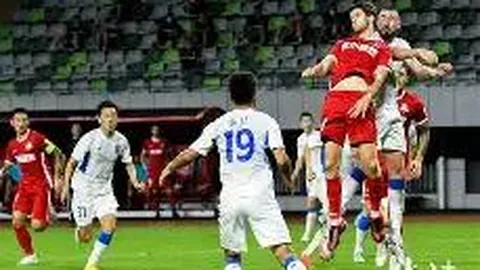 《曼联U18队以7-0狂胜利物浦U18，15岁新星加布里埃尔帽子戏法闪耀全场！》