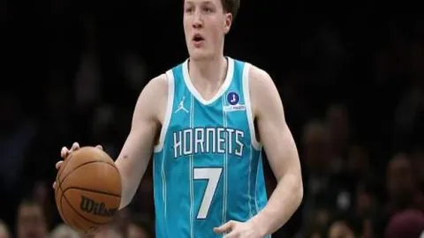 萨巴伦卡和高夫网球女单晋级16强