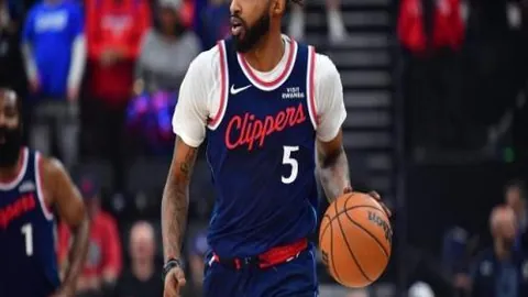 CBA焦点战：韦瑟斯庞中路发威，射手状态火热